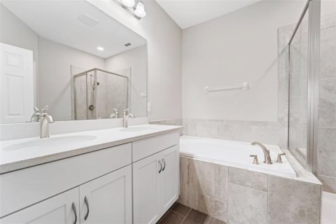 Townhouse in Dunedin, Florida 2 bedrooms, 130.99 sq.m. № 1885849 - photo 18