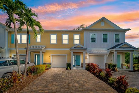 Townhouse in Dunedin, Florida 2 bedrooms, 130.99 sq.m. № 1885849 - photo 2