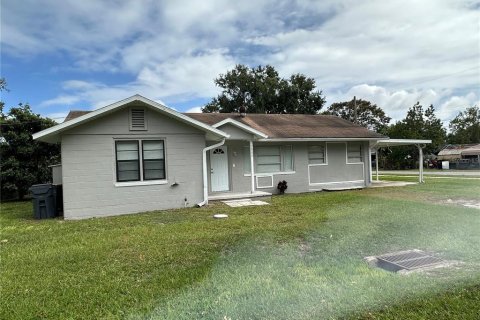 House in Winter Haven, Florida 3 bedrooms, 95.41 sq.m. № 1609817 - photo 29