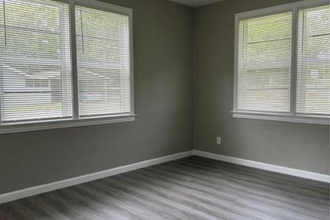 House in Winter Haven, Florida 3 bedrooms, 95.41 sq.m. № 1609817 - photo 11