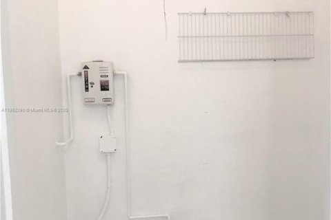 Condo in Miami, Florida, 2 bedrooms № 1890672 - photo 24