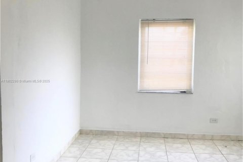 Condo in Miami, Florida, 2 bedrooms № 1890672 - photo 18