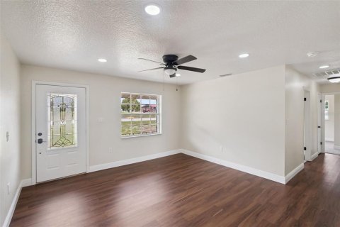 Casa en venta en Haines City, Florida, 3 dormitorios, 90.58 m2 № 2142196 - foto 4