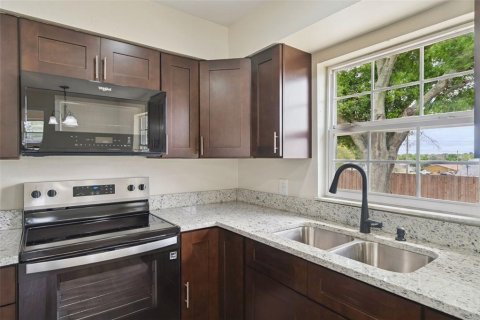 Casa en venta en Haines City, Florida, 3 dormitorios, 90.58 m2 № 2142196 - foto 10