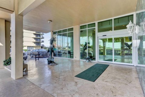 Condominio en venta en Riviera Beach, Florida, 2 dormitorios, 130.06 m2 № 2089634 - foto 16