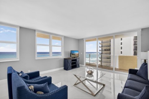 Condominio en venta en Riviera Beach, Florida, 2 dormitorios, 130.06 m2 № 2089634 - foto 17