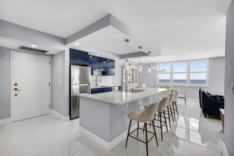 Condominio en venta en Riviera Beach, Florida, 2 dormitorios, 130.06 m2 № 2089634 - foto 5