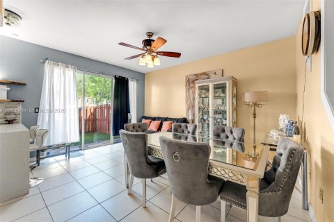 Купить таунхаус в Майами, Флорида 3 спальни, 155.15м2, № 2011188 - фото 7