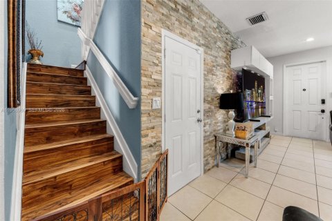 Купить таунхаус в Майами, Флорида 3 спальни, 155.15м2, № 2011188 - фото 13