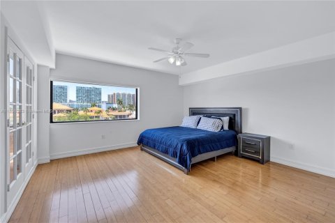 Copropriété à vendre à Sunny Isles Beach, Floride: 3 chambres, 232.26 m2 № 1741387 - photo 23