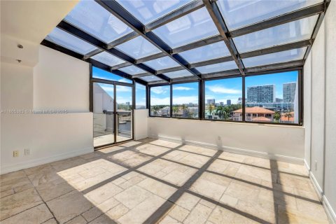 Copropriété à vendre à Sunny Isles Beach, Floride: 3 chambres, 232.26 m2 № 1741387 - photo 3
