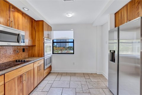 Copropriété à vendre à Sunny Isles Beach, Floride: 3 chambres, 232.26 m2 № 1741387 - photo 19