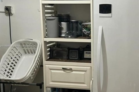 Villa ou maison à vendre à Miami Gardens, Floride: 4 chambres, 102.56 m2 № 1996681 - photo 27