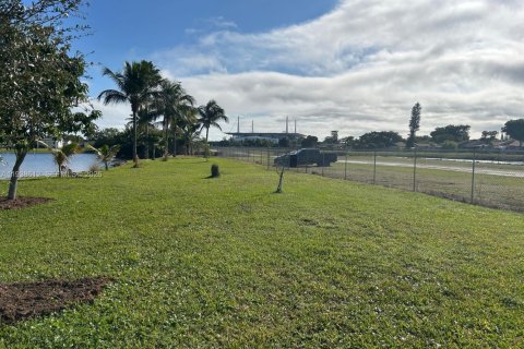 Villa ou maison à vendre à Miami Gardens, Floride: 4 chambres, 102.56 m2 № 1996681 - photo 7