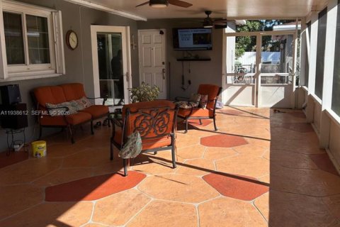 Villa ou maison à vendre à Miami Gardens, Floride: 4 chambres, 102.56 m2 № 1996681 - photo 12