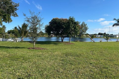 Villa ou maison à vendre à Miami Gardens, Floride: 4 chambres, 102.56 m2 № 1996681 - photo 6