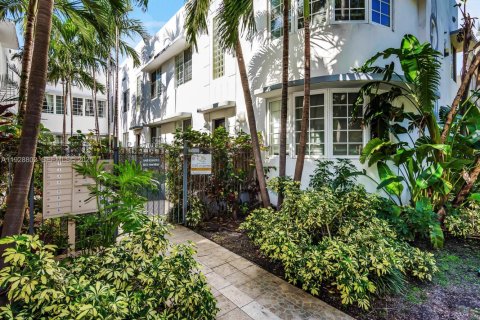 Condominio en venta en Miami Beach, Florida, 1 dormitorio, 68.47 m2 № 2035530 - foto 22