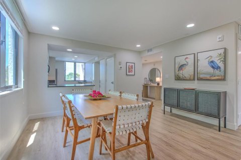 Condominio en alquiler en Longboat Key, Florida, 2 dormitorios, 148.74 m2 № 1335541 - foto 17