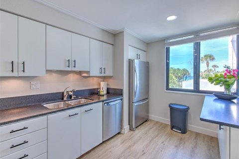 Condominio en alquiler en Longboat Key, Florida, 2 dormitorios, 148.74 m2 № 1335541 - foto 11