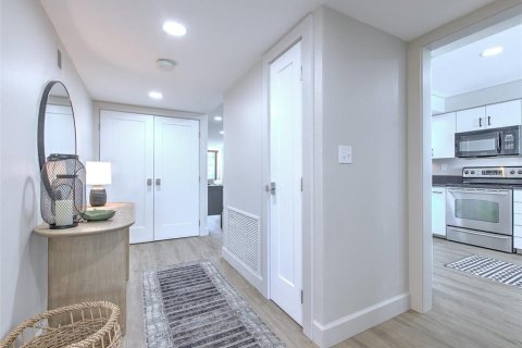 Condominio en alquiler en Longboat Key, Florida, 2 dormitorios, 148.74 m2 № 1335541 - foto 7