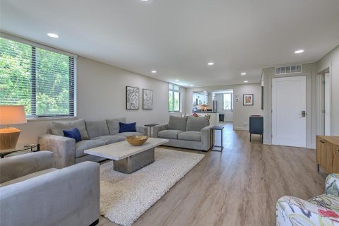 Condominio en alquiler en Longboat Key, Florida, 2 dormitorios, 148.74 m2 № 1335541 - foto 19