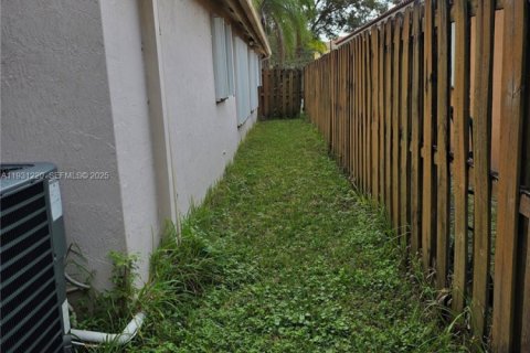 Casa en venta en Homestead, Florida, 3 dormitorios, 124.12 m2 № 1990301 - foto 27