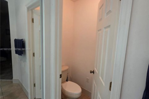 Casa en venta en Homestead, Florida, 3 dormitorios, 124.12 m2 № 1990301 - foto 14