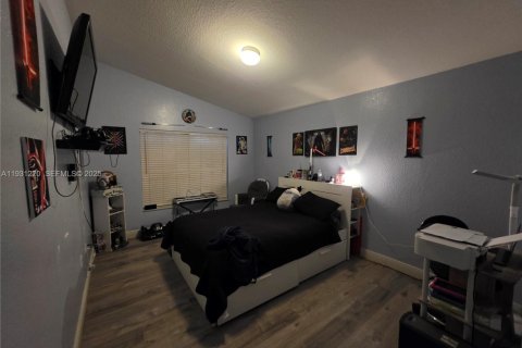 Casa en venta en Homestead, Florida, 3 dormitorios, 124.12 m2 № 1990301 - foto 9