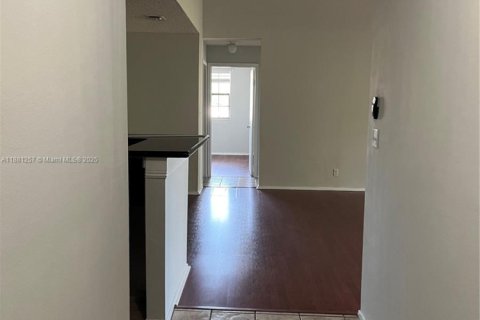 Apartamento en alquiler en Coral Springs, Florida, 3 dormitorios, 121.24 m2 № 1924494 - foto 5