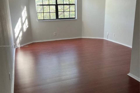 Apartamento en alquiler en Coral Springs, Florida, 3 dormitorios, 121.24 m2 № 1924494 - foto 14