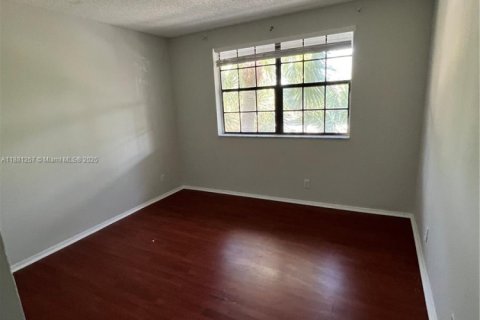 Apartamento en alquiler en Coral Springs, Florida, 3 dormitorios, 121.24 m2 № 1924494 - foto 16