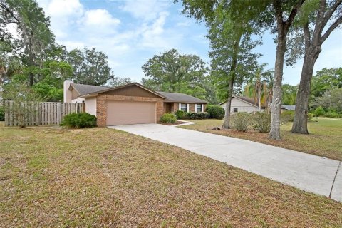 House in DeLand, Florida 3 bedrooms, 169.08 sq.m. № 1680753 - photo 3