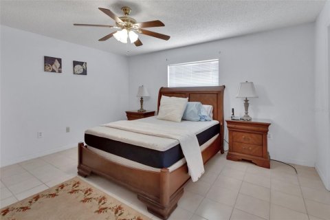 House in DeLand, Florida 3 bedrooms, 169.08 sq.m. № 1680753 - photo 19