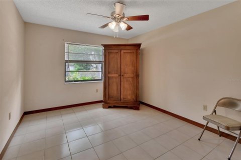 House in DeLand, Florida 3 bedrooms, 169.08 sq.m. № 1680753 - photo 24