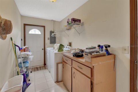 House in DeLand, Florida 3 bedrooms, 169.08 sq.m. № 1680753 - photo 29