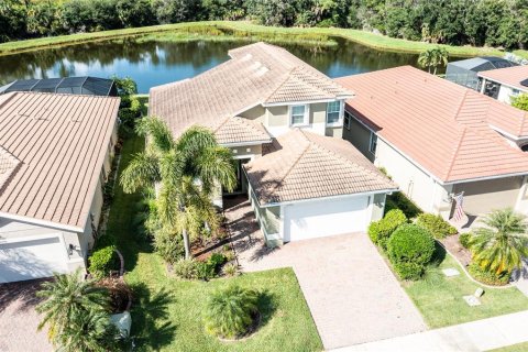 House in Venice, Florida 3 bedrooms, 248.61 sq.m. № 2401210 - photo 24