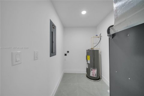 Villa ou maison à vendre à Lehigh Acres, Floride: 3 chambres, 98.29 m2 № 2027486 - photo 10