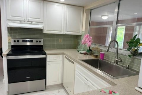 Купить виллу или дом в Порт-Шарлотт, Флорида 8 комнат, 160.44м2, № 2324715 - фото 6