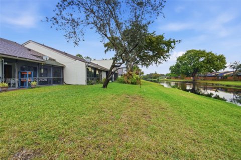 Villa ou maison à vendre à Plantation, Floride: 2 chambres, 98.66 m2 № 2081289 - photo 29