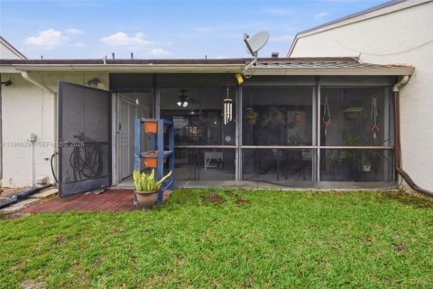 Villa ou maison à vendre à Plantation, Floride: 2 chambres, 98.66 m2 № 2081289 - photo 30