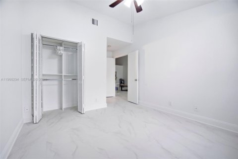 Villa ou maison à vendre à Plantation, Floride: 2 chambres, 98.66 m2 № 2081289 - photo 23