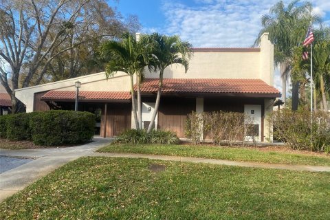 Condo in Palm Harbor, Florida, 2 bedrooms № 2214065 - photo 29