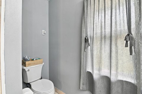 House in Port St. Lucie, Florida 3 bedrooms, 137.22 sq.m. № 2378662 - photo 21