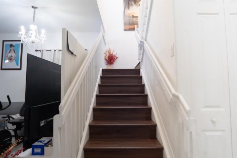Villa ou maison à vendre à Miramar, Floride: 4 chambres, 162.76 m2 № 2146332 - photo 11