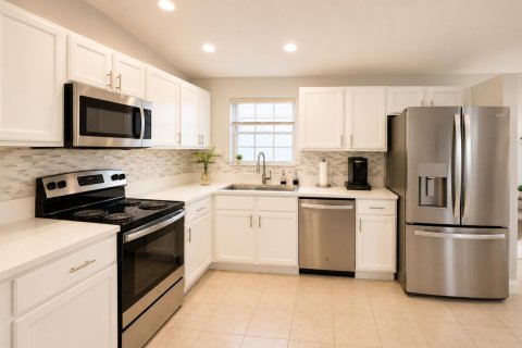 Condo in Port St. Lucie, Florida, 2 bedrooms  № 2083590 - photo 7
