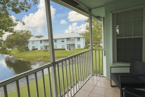 Condo in Port St. Lucie, Florida, 2 bedrooms  № 2083590 - photo 17