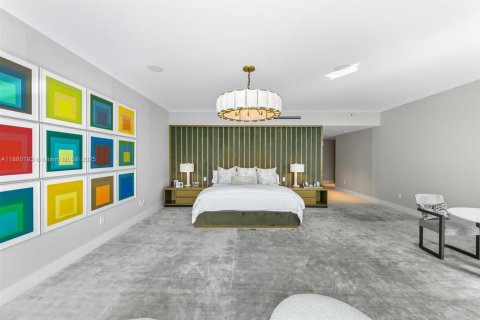 Condominio en venta en Miami Beach, Florida, 6 dormitorios, 723.62 m2 № 2021453 - foto 21