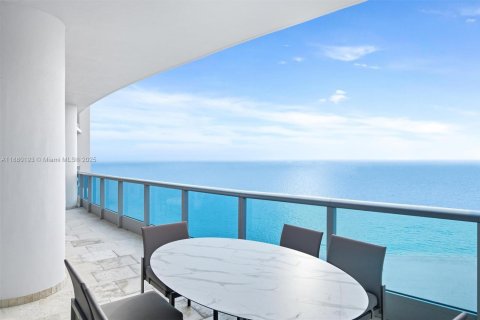 Condominio en venta en Miami Beach, Florida, 6 dormitorios, 723.62 m2 № 2021453 - foto 6