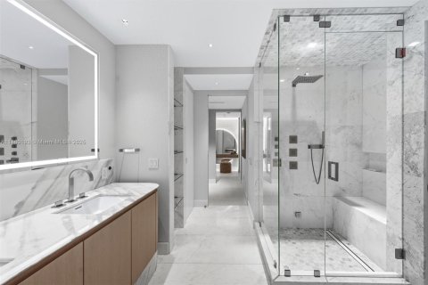 Condominio en venta en Miami Beach, Florida, 6 dormitorios, 723.62 m2 № 2021453 - foto 27