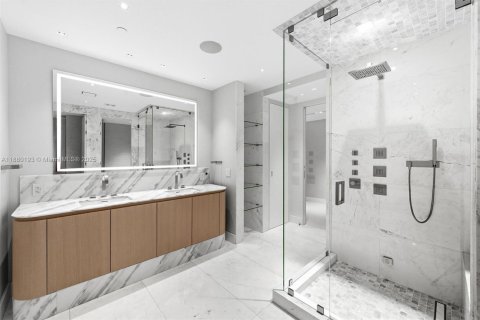 Condominio en venta en Miami Beach, Florida, 6 dormitorios, 723.62 m2 № 2021453 - foto 26